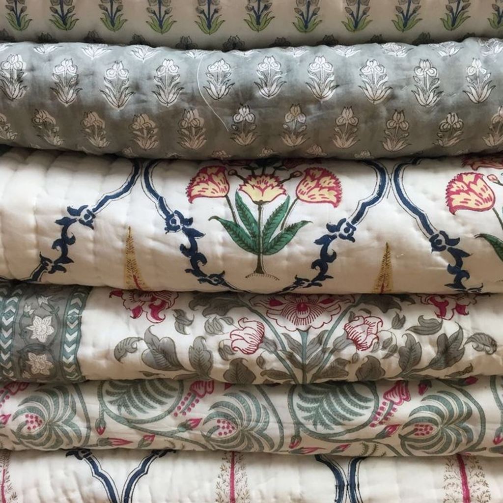 Quilts (6) Quilts (6) - Image 1